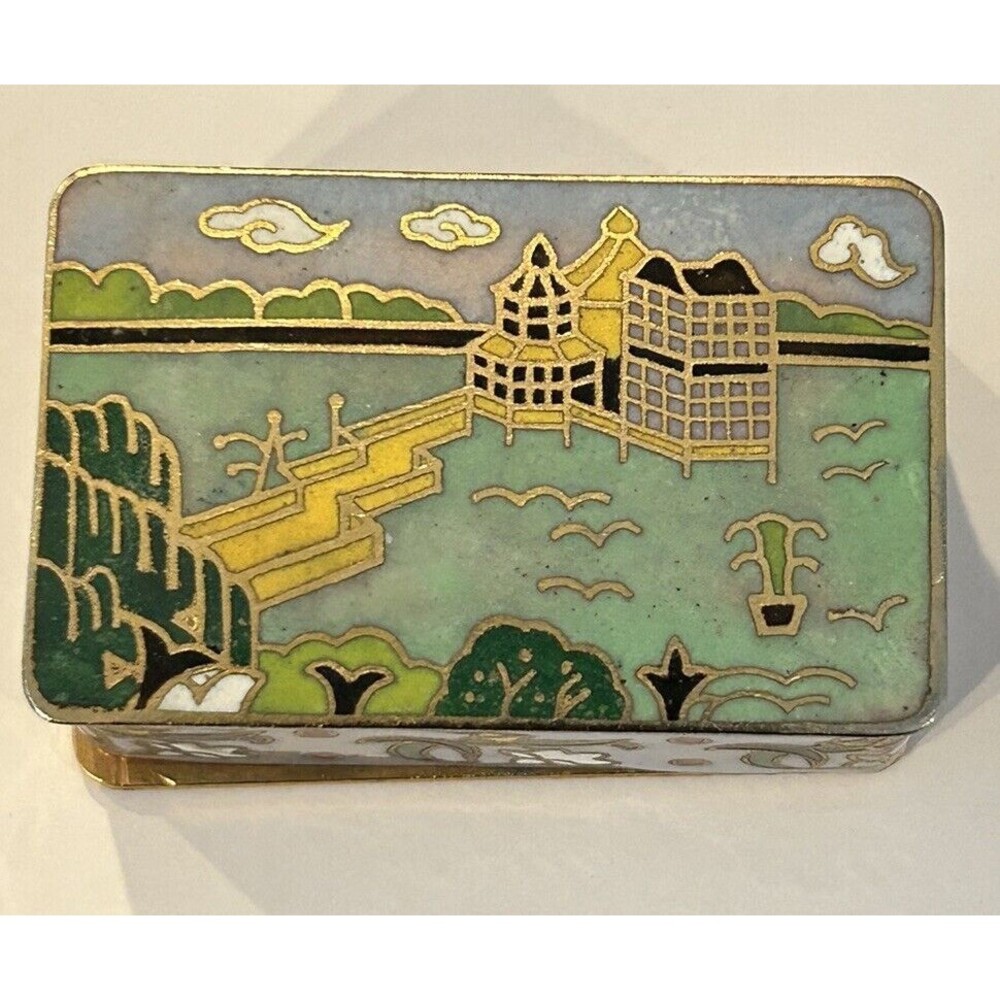 CHINESE CLOISONNÉ ENAMEL COPPER‎ TRINKET BOX Vintage